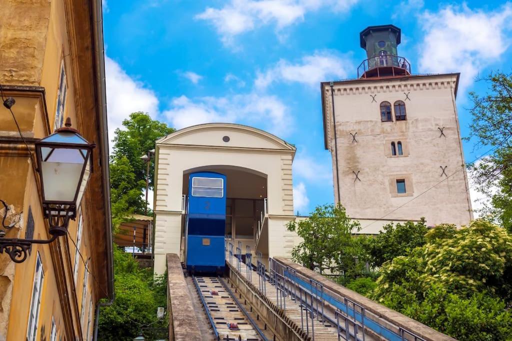 Cozy Ensuite Room In Zagreb Center Екстериор снимка