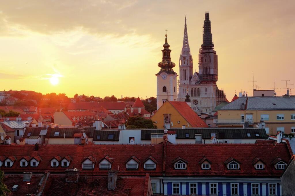 Cozy Ensuite Room In Zagreb Center Екстериор снимка